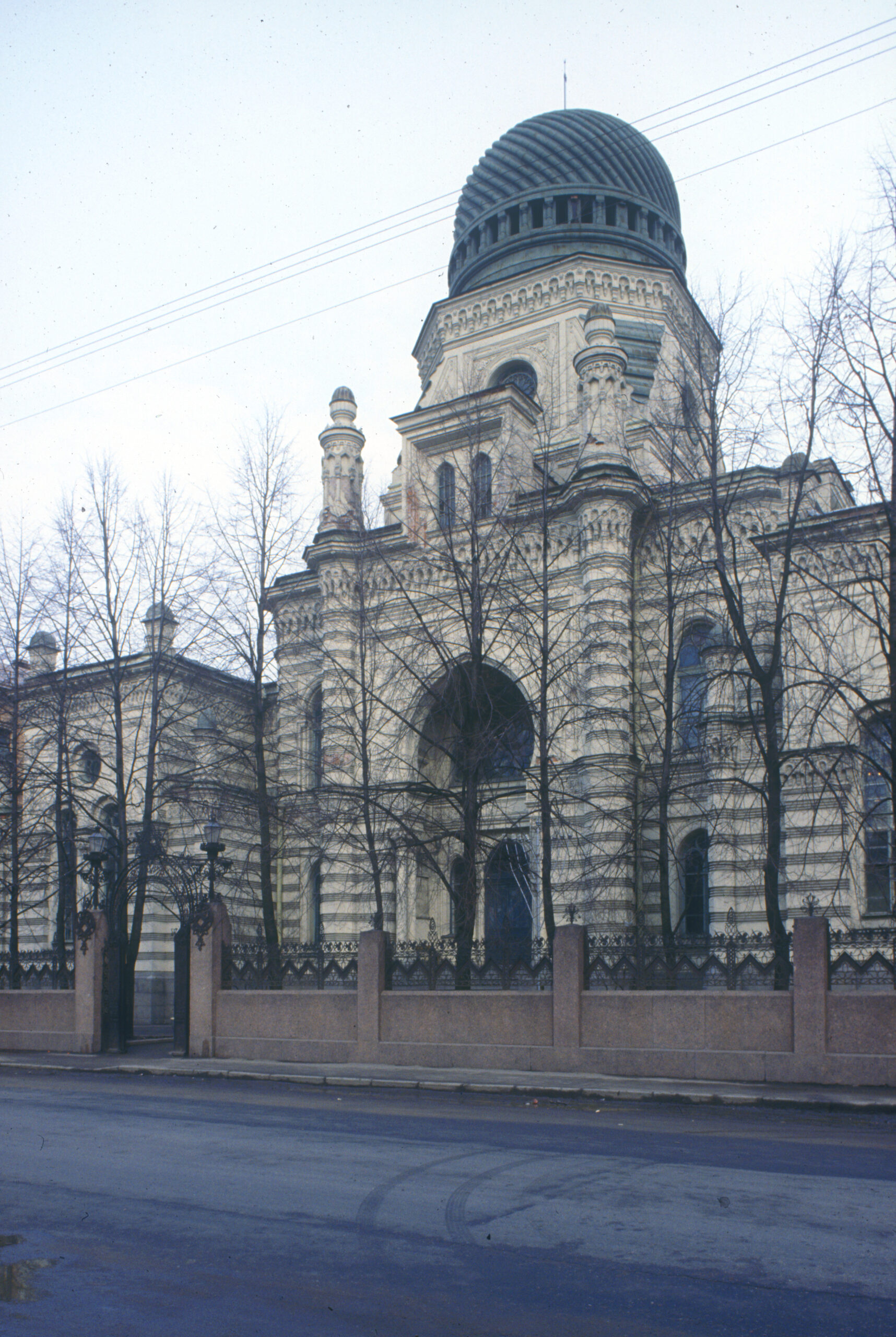 CHORAL SYNAGOGUE, LERMONTOV PROSPECT 2, MAIN FACADE. synagogue